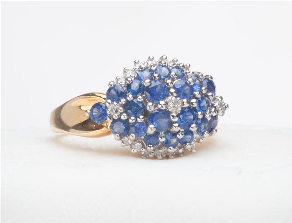 14K Yellow Gold Blue Sapphire and Diamond Cluster Ring (Preowned)