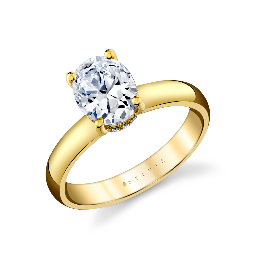 Oval Engagement Ring