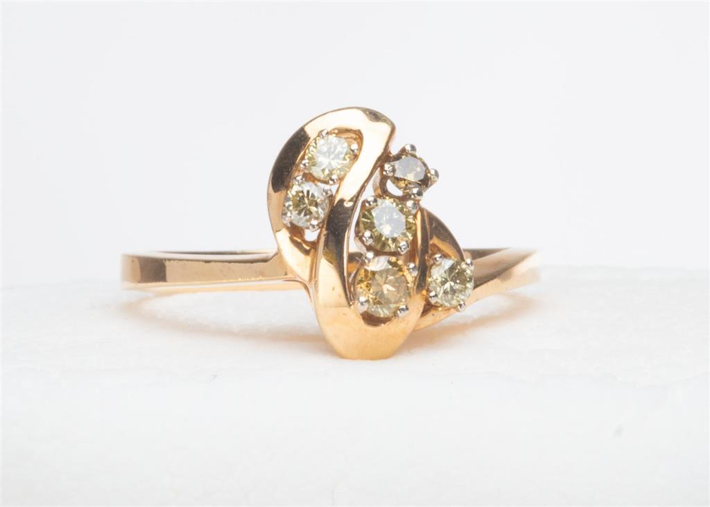 14K Yellow Diamond Cluster Ring (Consignment)