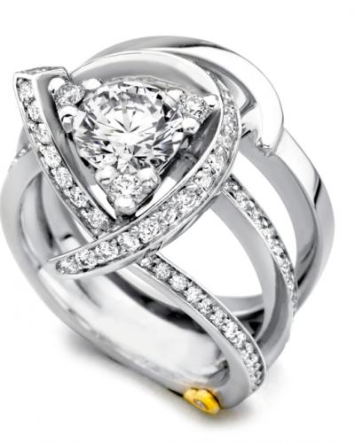Luxury Wedding Band