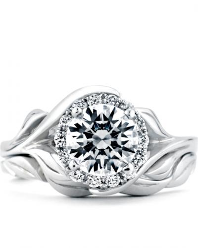 Bloom Wedding Band