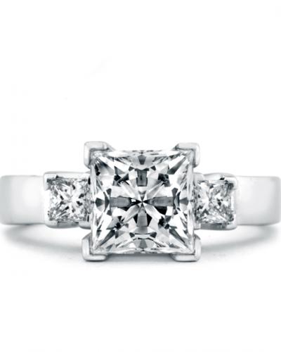 Alluring Semi Mount Engagement Ring