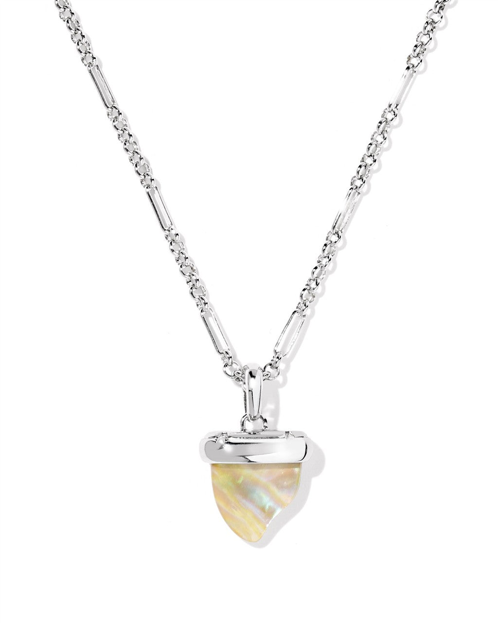 KENDRA SCOTT OLEANA SHORT PENDANT NECKLACE