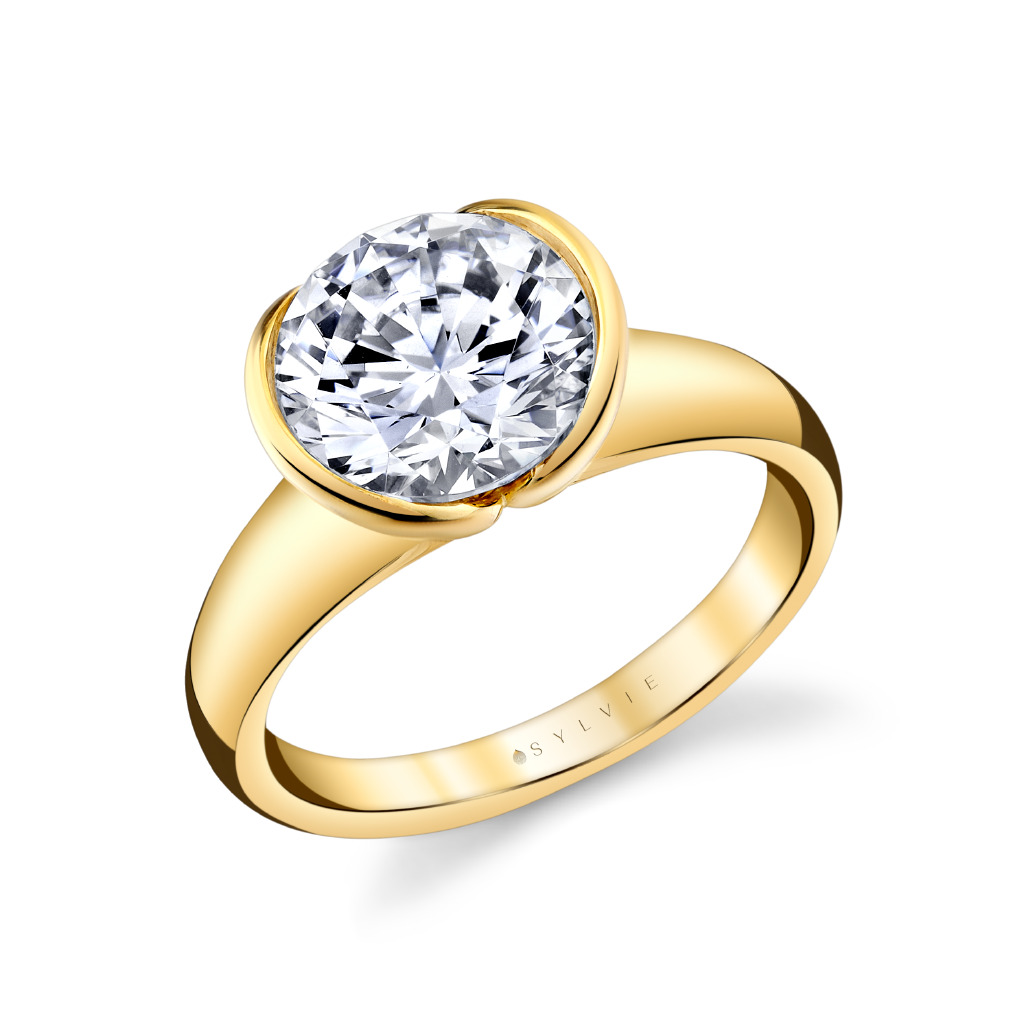 Round Engagement Ring