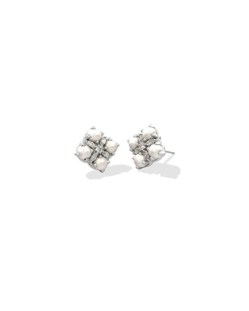 Dira Pearl Stud Earrings