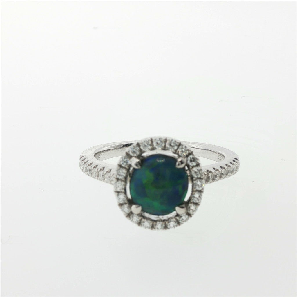 18k White Gold Ring with Black Opal