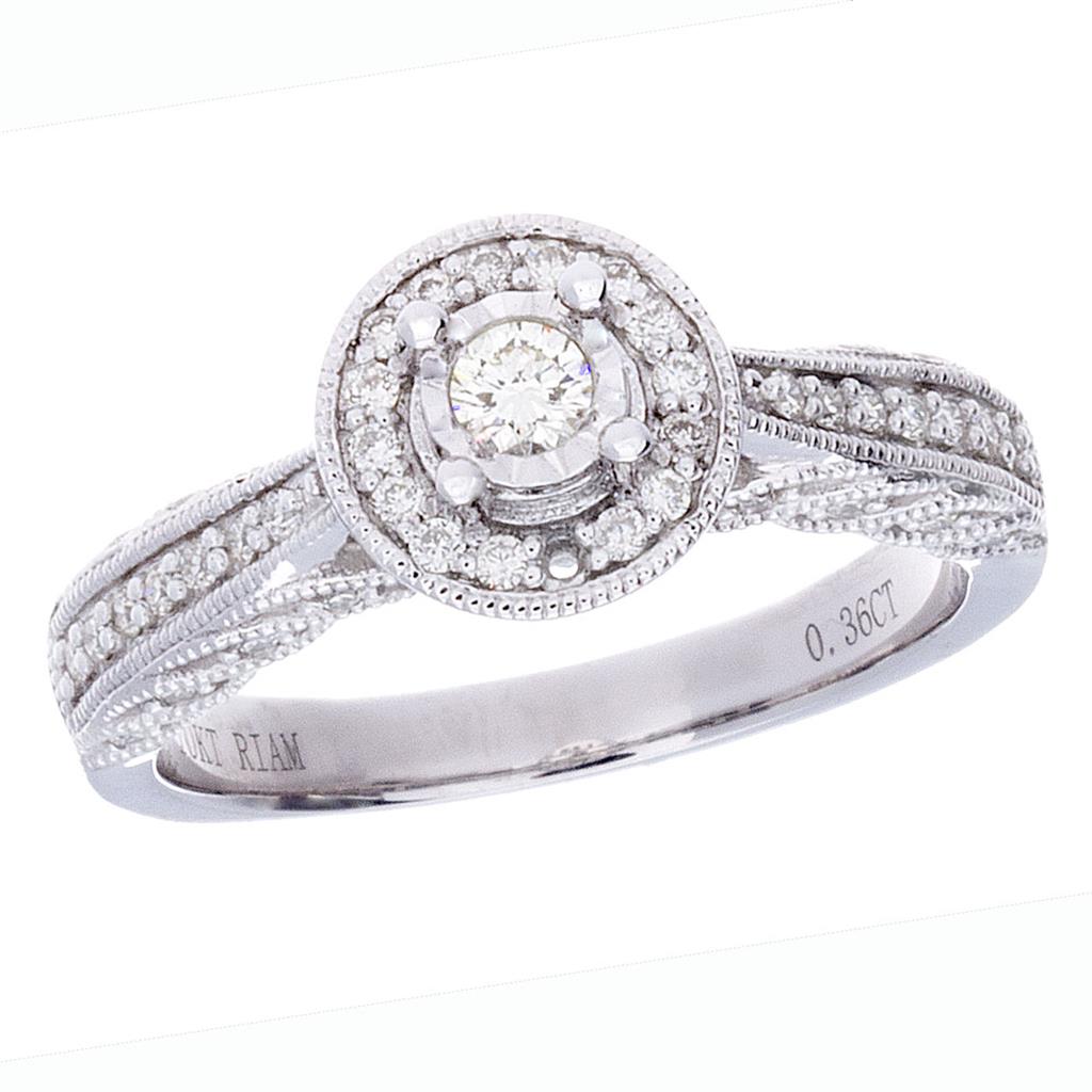 Round Diamond Halo Engagement Ring